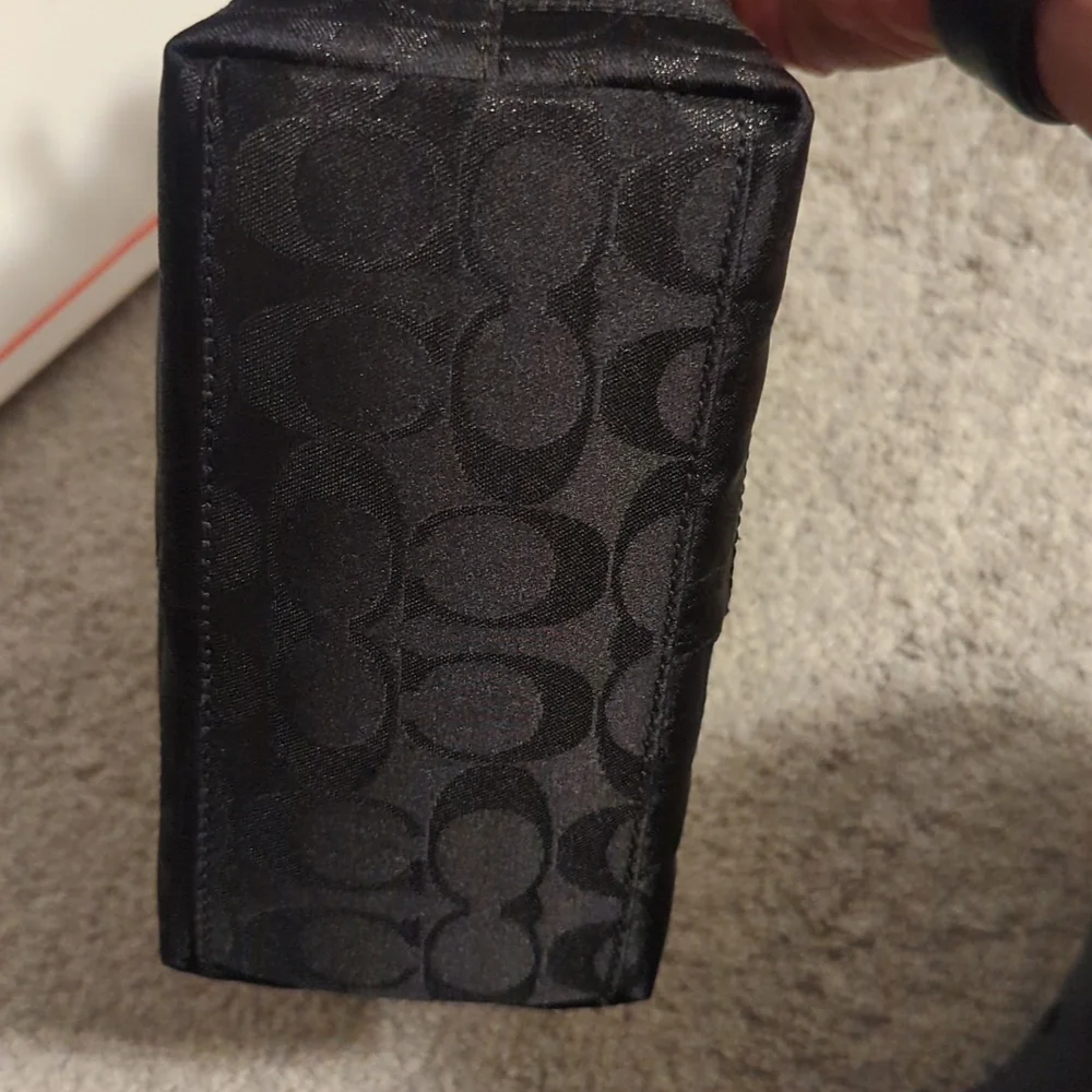 Coach signature C purse - Picture 4 of 8